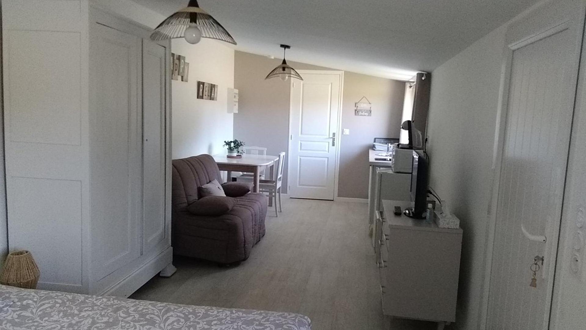 Chambre D Hotes La Barriere Channay-sur-Lathan 外观 照片