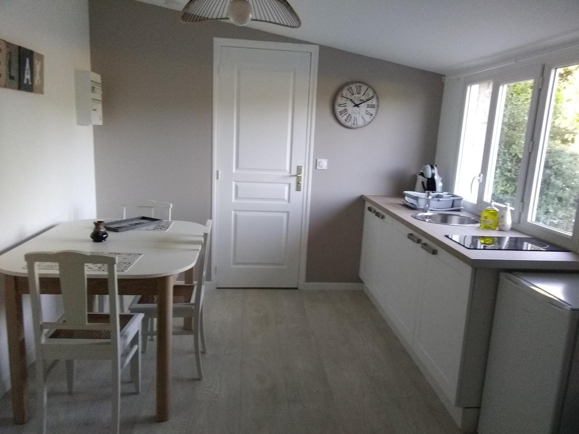 Chambre D Hotes La Barriere Channay-sur-Lathan 外观 照片